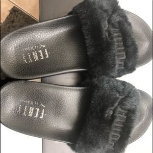 PUMA Leadcat FENTY Fur Slippers